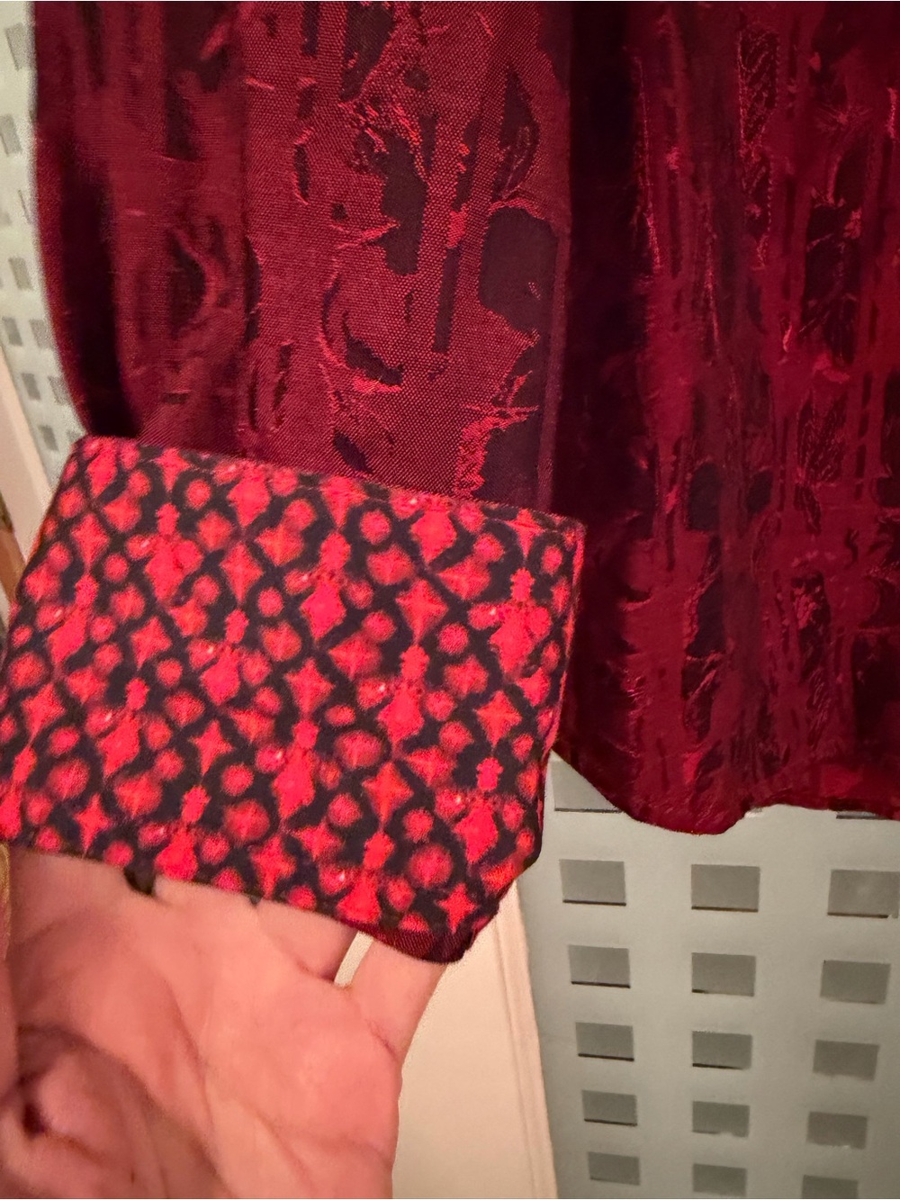 Robert Graham Red Patterned Men's Button-Down Shirt - Picture 3 of 7